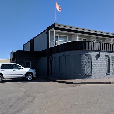 The Cavalier Inn Winnipeg Exteriör bild